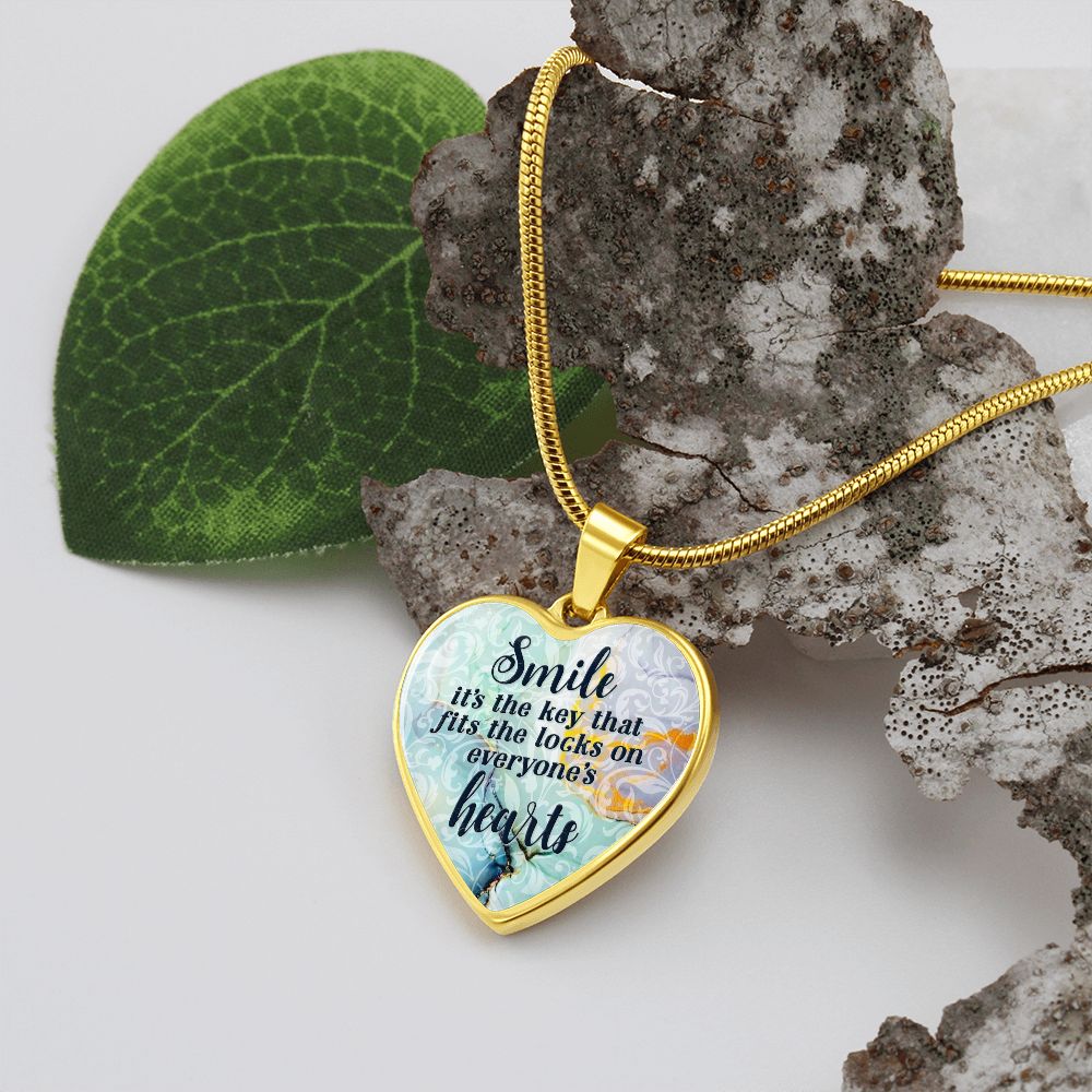 Smile Beautiful snake chain sturdy with beautiful heart pendant